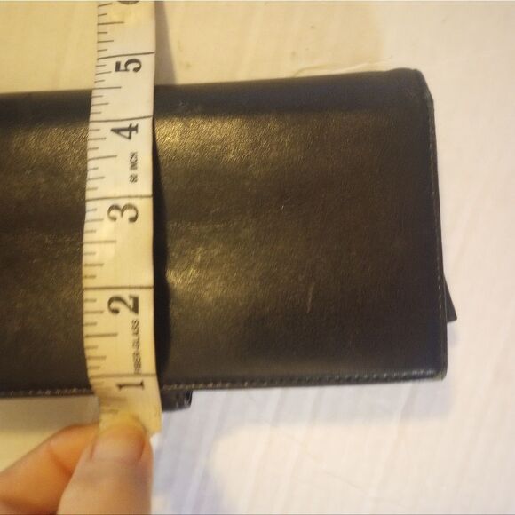 Etienne Aigner Vintage Leather Wallet With Checkbook Holder - Picture 7 of 8